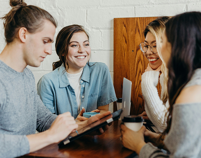 về chúng tôi-img